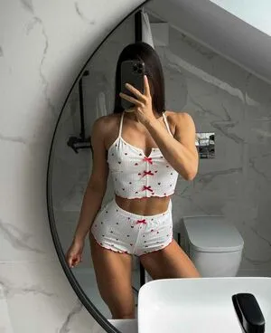 Linasphysique OnlyFans Leaked Free Thumbnail Picture - #33qVztk9Ga