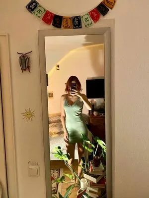 Linda Thumbnail Picture