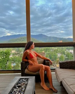 Lindsey Shields OnlyFans Leaked Free Thumbnail Picture - #C9BgXxAIgF