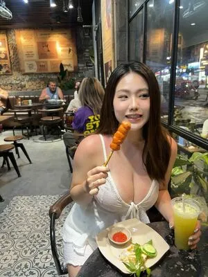 Ling 00 Ee OnlyFans Leaked Free Thumbnail Picture - #DXKpzU6qmQ