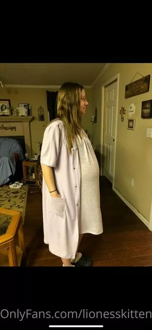 Lionesskitten Thumbnail Picture