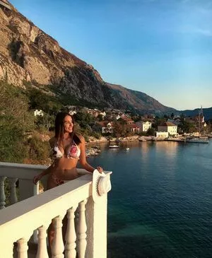Liron Swisa Thumbnail Picture