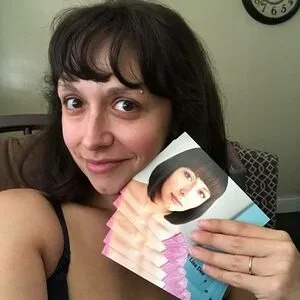 Lisa Dee Thumbnail Picture