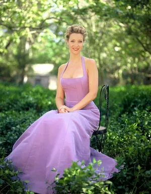 Lisa Kudrow OnlyFans Leaked Free Thumbnail Picture - #eAPgnInu0I