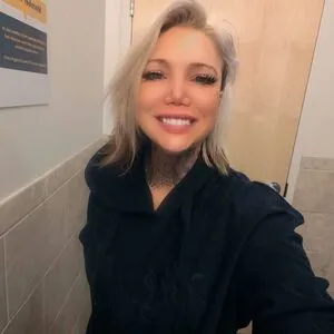Lisa Landerkin Thumbnail Picture