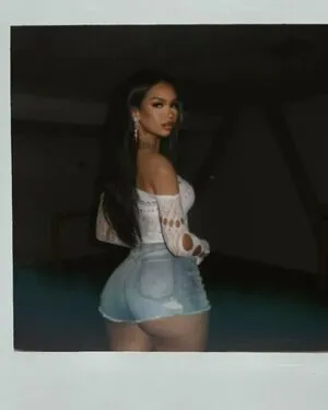 Liseimy Thumbnail Picture