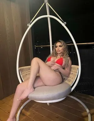 Lisette Lv Thumbnail Picture