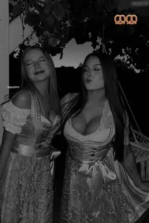Lisyyy W Thumbnail Picture