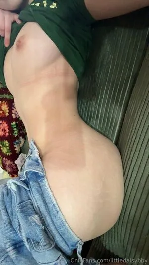 Littledaisybby OnlyFans Leaked Free Thumbnail Picture - #cEmo9erGEe