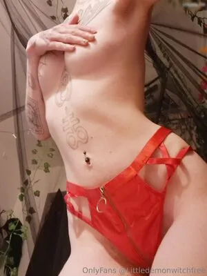 Littledemonwitch OnlyFans Leaked Free Thumbnail Picture - #2JVRMMBXCr