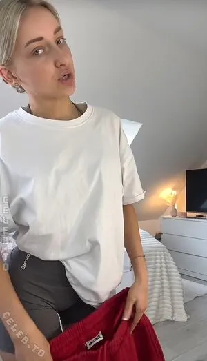Littlelienchen OnlyFans Leaked Free Thumbnail Picture - #mprw7v9spQ