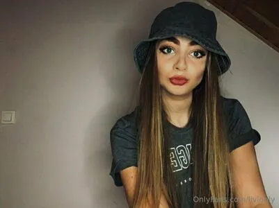 Livionly OnlyFans Leaked Free Thumbnail Picture - #Mc4m4InNJe