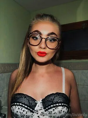 Livionly OnlyFans Leaked Free Thumbnail Picture - #dTwNoDOgnc