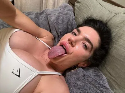 Lizbetheden Thumbnail Picture