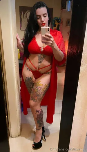 Lizvenus OnlyFans Leaked Free Thumbnail Picture - #f4psIO7Dls