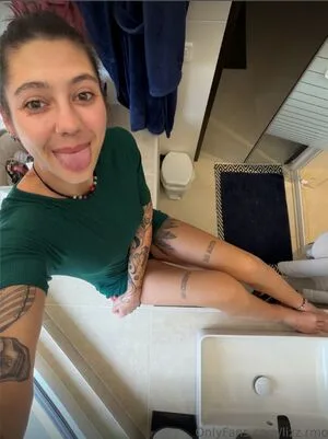 Lizz Rmo OnlyFans Leaked Free Thumbnail Picture - #ZWddK5Gmce