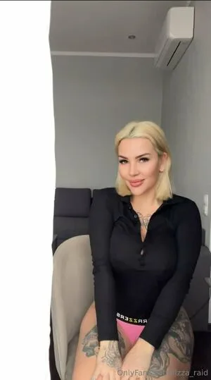 Lizza Raid OnlyFans Leaked Free Thumbnail Picture - #z1BtDAPSvk