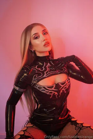Lizzielestrange OnlyFans Leaked Free Thumbnail Picture - #32JbQTKC2f