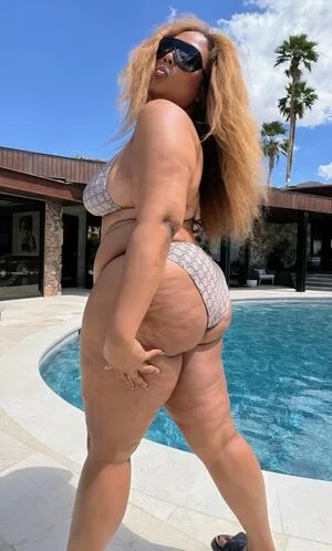 Lizzo OnlyFans Leaked Free Thumbnail Picture - #4U85KtxRwO