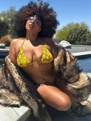Lizzo OnlyFans Leaked Free Thumbnail Picture - #Frb7g4C19B