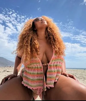 Lizzo OnlyFans Leaked Free Thumbnail Picture - #YL8U95Zg0x