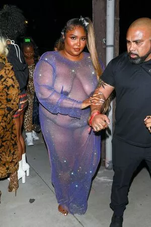 Lizzo OnlyFans Leaked Free Thumbnail Picture - #bWRM05M7gR