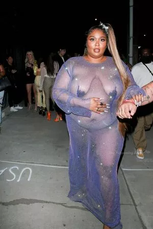 Lizzo OnlyFans Leaked Free Thumbnail Picture - #nawT6yOD0y