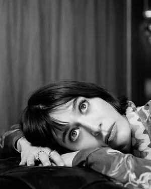 Lizzy Caplan OnlyFans Leaked Free Thumbnail Picture - #QbDySmFli2
