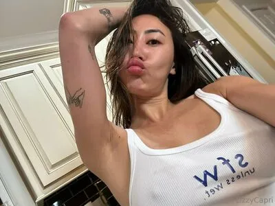 Lizzy Capri OnlyFans Leaked Free Thumbnail Picture - #0vIIl0lw3A