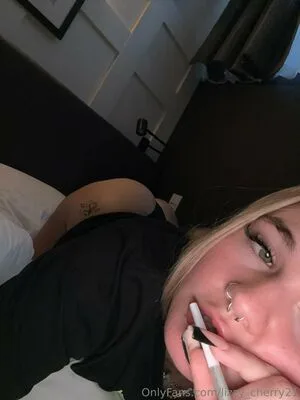 Lizzy Cherry21 OnlyFans Leaked Free Thumbnail Picture - #SqPJoArTzP