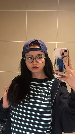 Lois Dbt OnlyFans Leaked Free Thumbnail Picture - #4eUeaFpIzt