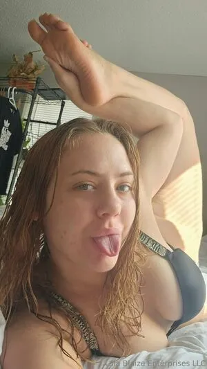 Lolablaize OnlyFans Leaked Free Thumbnail Picture - #sLRwxd1xKQ
