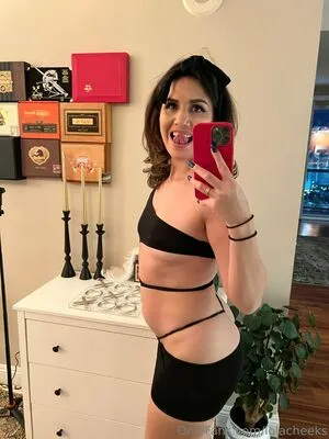 Lolacheeks OnlyFans Leaked Free Thumbnail Picture - #ESOxH9YNCf