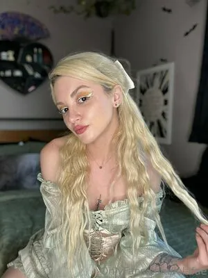 Lolafae OnlyFans Leaked Free Thumbnail Picture - #7cOCwNCc02