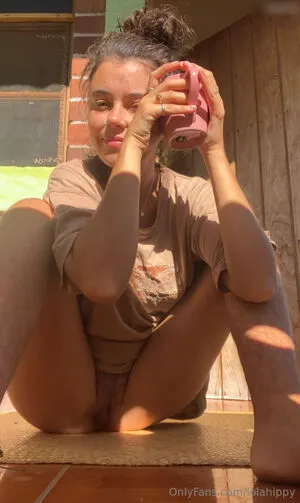 Lolahippy OnlyFans Leaked Free Thumbnail Picture - #ewoloLSyrF