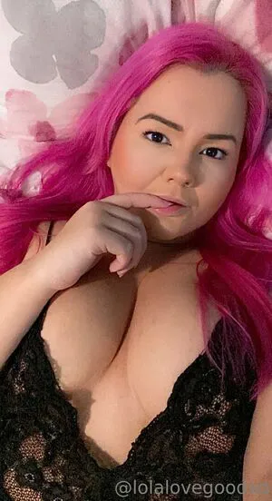 Lolalovegoodxo Thumbnail Picture