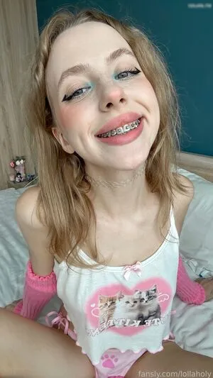 Lollaholy Thumbnail Picture