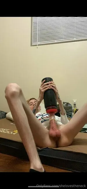 Long Neck OnlyFans Leaked Free Thumbnail Picture - #UiFe79UIqw
