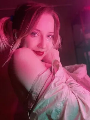 Loopcia OnlyFans Leaked Free Thumbnail Picture - #P9ivRWpiNR