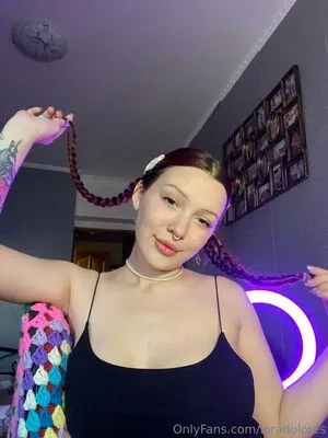 Loradolores Thumbnail Picture
