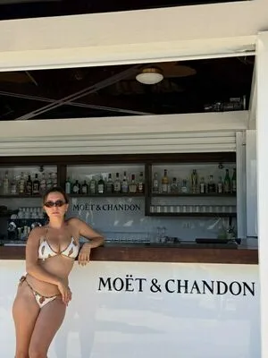 Lorena Comparato Thumbnail Picture
