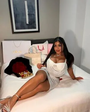 Lorenaross Thumbnail Picture