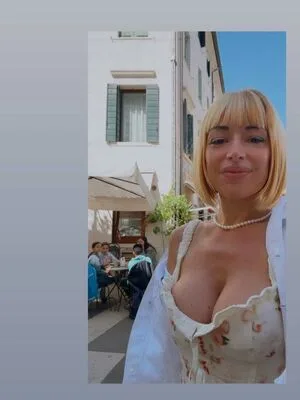 Lottie Gio OnlyFans Leaked Free Thumbnail Picture - #LcdCxtv906