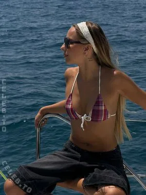 Louisergt OnlyFans Leaked Free Thumbnail Picture - #0e0GFeto4E