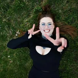 Lovelaurenn Thumbnail Picture