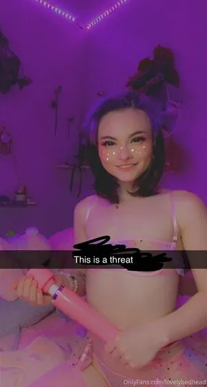 Lovelybedhead Thumbnail Picture