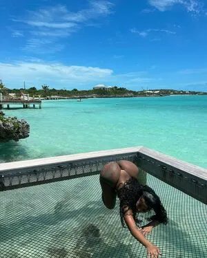 Lovelyruthiee Thumbnail Picture