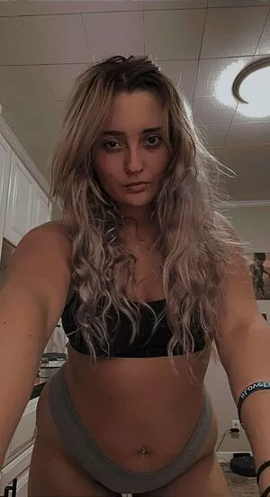 Loveyou Ash Thumbnail Picture