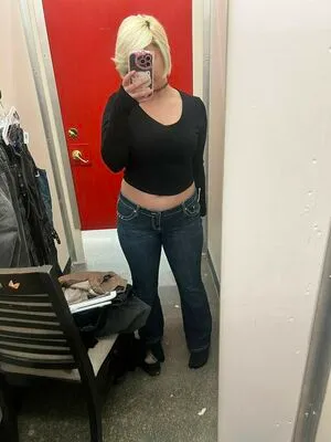 Lowkeyree Thumbnail Picture