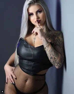 Luana Acunha Thumbnail Picture